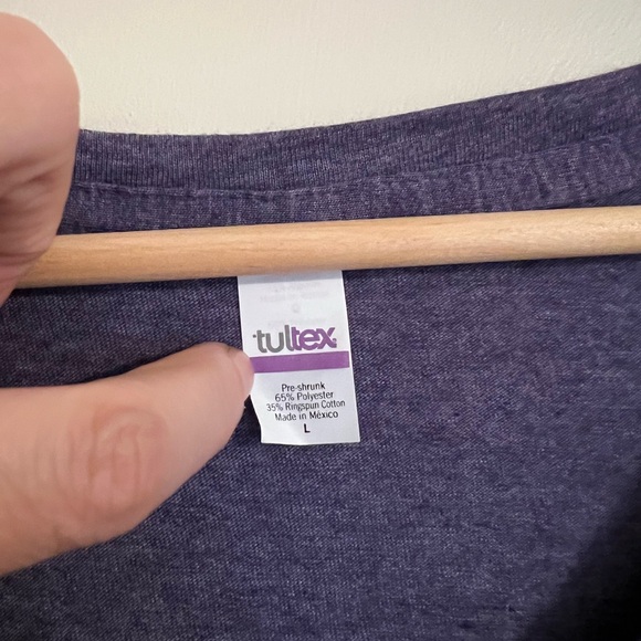 Beck 2018 tour bandit Vneck tee  NEW - Picture 2 of 4